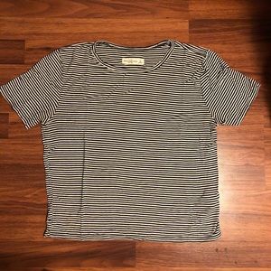 Abercrombie & Fitch Striped Tee Size Small